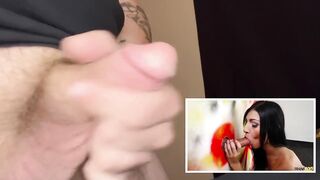 Guy Reacts and Jerks Off To TS Glory Hole