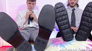 Cyrus and Darius worshipped by foot loving hunk James Fox