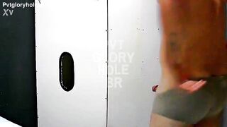 COMMITED STRAIGHT WITH A BEAUTIFUL BODY AND DICK COME TO CUM AT GLORYHOLE AND SUCKED MY ASS!!! (FULL ON RED)