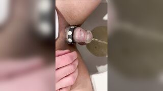 Cockhold piss and self fist