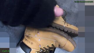 14 Cumshots on Docker Boots (slowmotion)