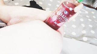 ????TEEN PAINFUL ????JUICE BIG BOTTLE ANAL INSERTION & GAPED BOYPUSSY!