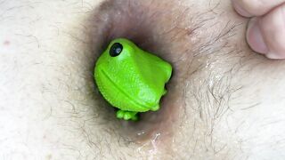 Green slipping into my hole handsfree