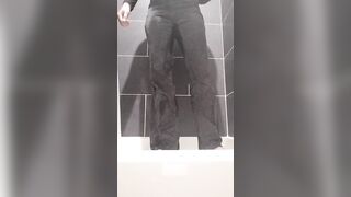 Ftm guy wetting his black jeans