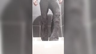 Ftm guy wetting his black jeans