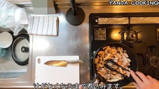 A man wearing pants makes stir-fried lotus root and pork