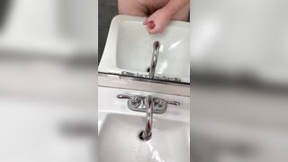 Cumming in the sink at work(only fans thustin69)