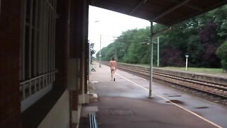 TOTALLY NAKED AT THE STATION