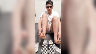 Cute 18 Twink licks his smelly feet