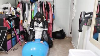 Heavy PVC Gasmask Breathplay and Vibrator Inflatable Hump