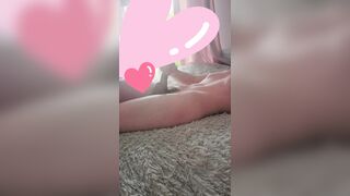 Teen cumming all over herself in morning