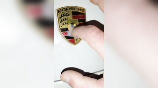Porsche Cum Play