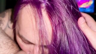 Purple-haired T4T slut goes down on trans boyfriend