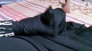 Black Burqa Cum And Black Condom Hand Job. Hot Video Satar Majhabi Mumin