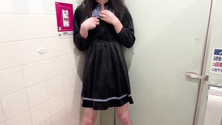 [Crossdressing] Japanese masturbation with a lot of ejaculation in a cute uniform ????