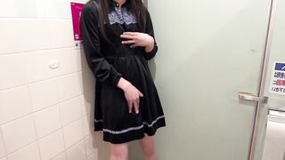 [Crossdressing] Japanese masturbation with a lot of ejaculation in a cute uniform ????