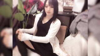 [Individual shooting] A video of a cute crossdresser with black hair erotic masturbating quietly