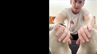 Aussie guy gives you Jerk Off Instructions with his stinky socks and juicy soles