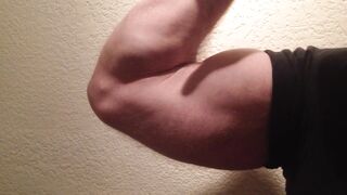 Bicep Flex Up Close