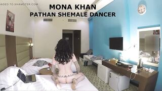 Pakistani sissy white ladyboy shakes her ass for you in hotel room