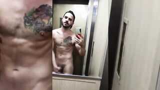 Naked inside the lift and jerk off