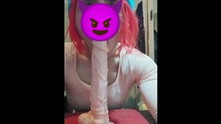 Transexual eat dildo