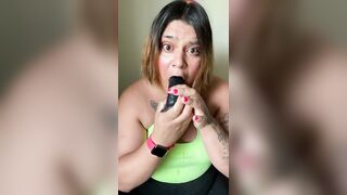 Ts girl goes in on her dildo