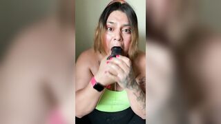 Ts girl goes in on her dildo