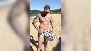 Compilation homem tatuado