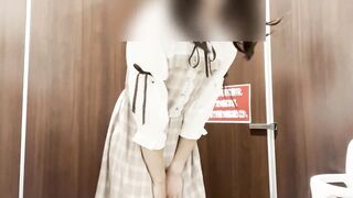 [Crossdressing] Japanese masturbation with a lot of ejaculation in a cute uniform ????