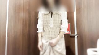 [Crossdressing] Japanese masturbation with a lot of ejaculation in a cute uniform ????