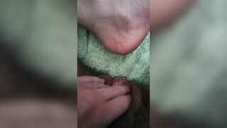 Trans guy pissing on his feet then rubbing one out