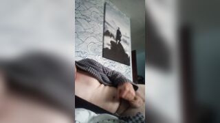 I jerk off my tired cock