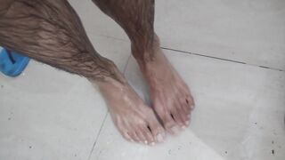 Dirty feet under water